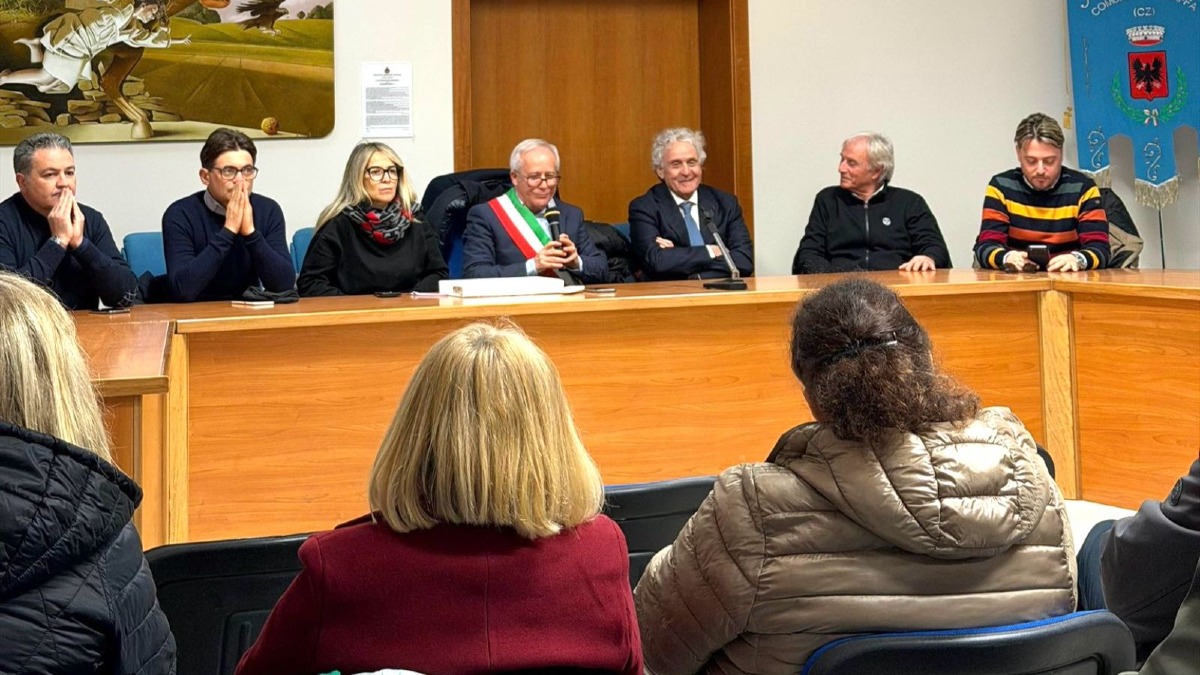 Caraffa ringrazia il dottor Camerino: 28 anni di servizio alla Guardia Medica! - 