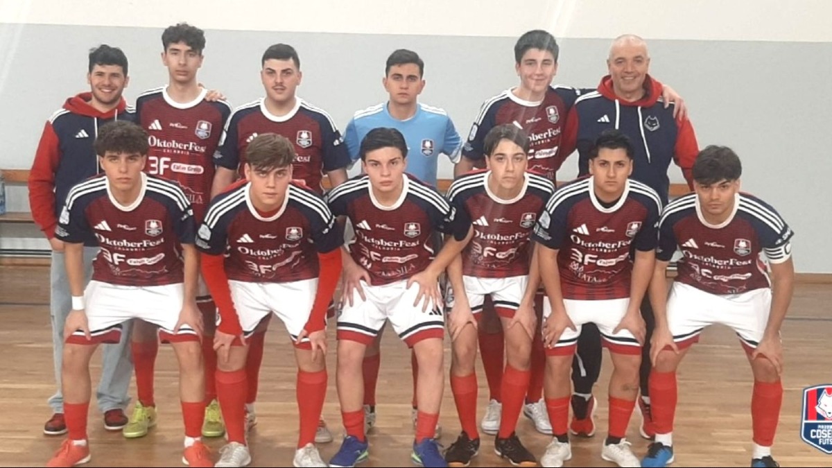 Pirossigeno Cosenza - Under 19 in emergenza, a Cetraro ko con orgoglio  - 