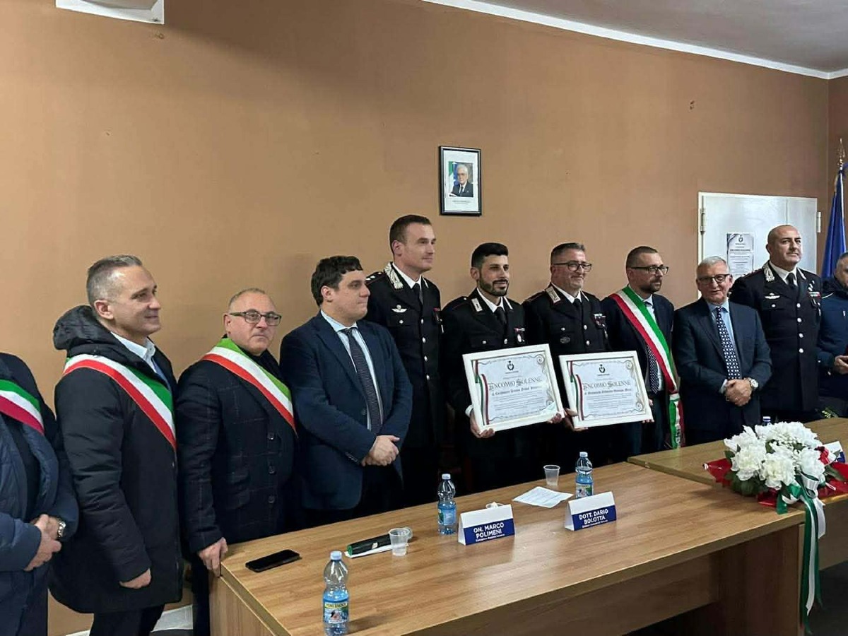 Il Maresciallo Giuseppe Mazza riceve un encomio solenne a Petronà - 