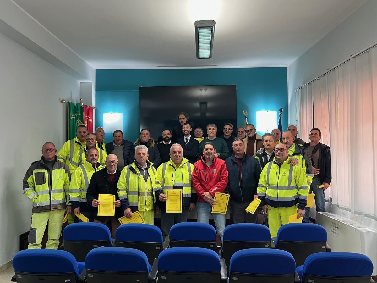 La Provincia di Crotone premia il Corpo dei Cantonieri  - 