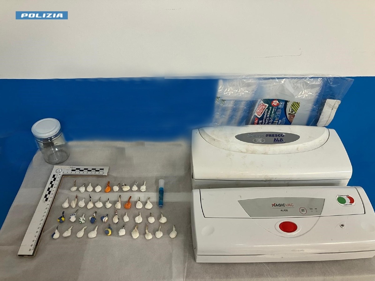 Uomo trovato in possesso di sostanza stupefacente: arrestato dalla Polizia di Stato - 