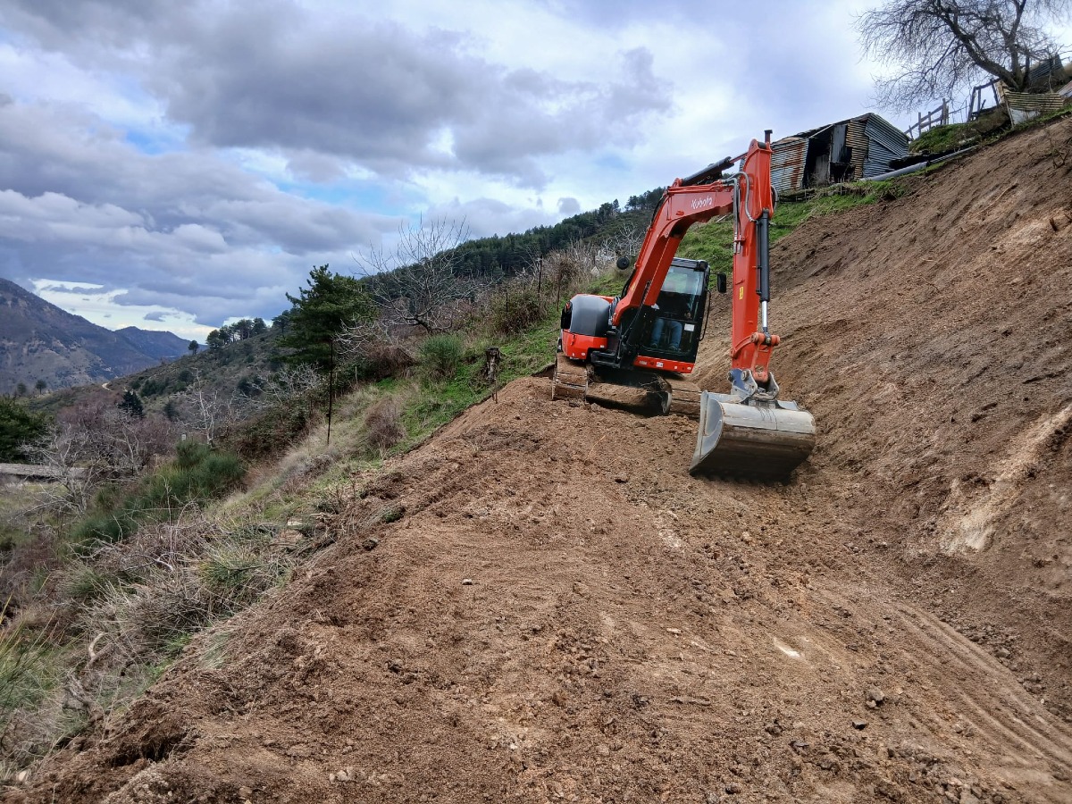 Longobucco, lavori pubblici - Greco: "Tanti interventi in corso per migliorare servizi e vivibilità" - 