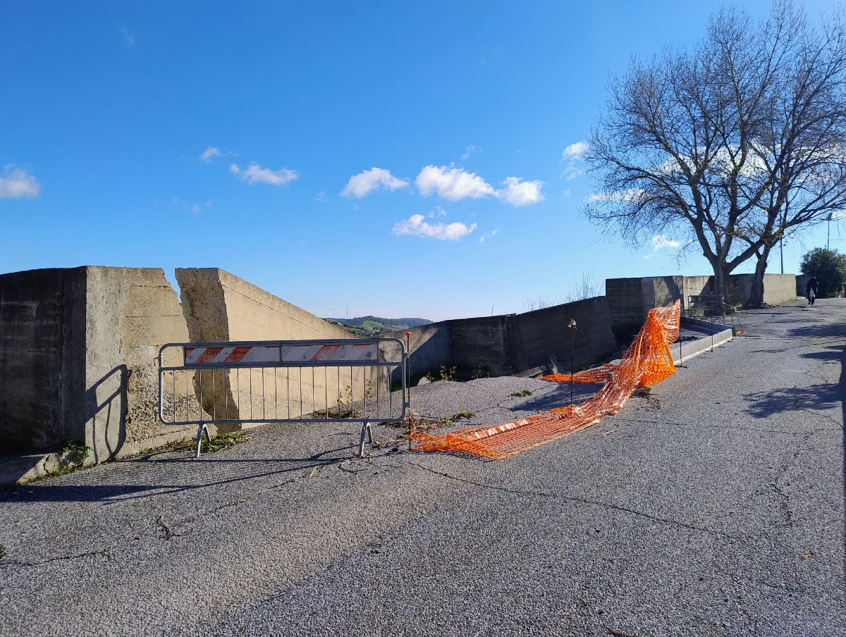 Catanzaro - Cimitero di Santa Maria, Nuova Genesi: «Situazione peggiorata» - 