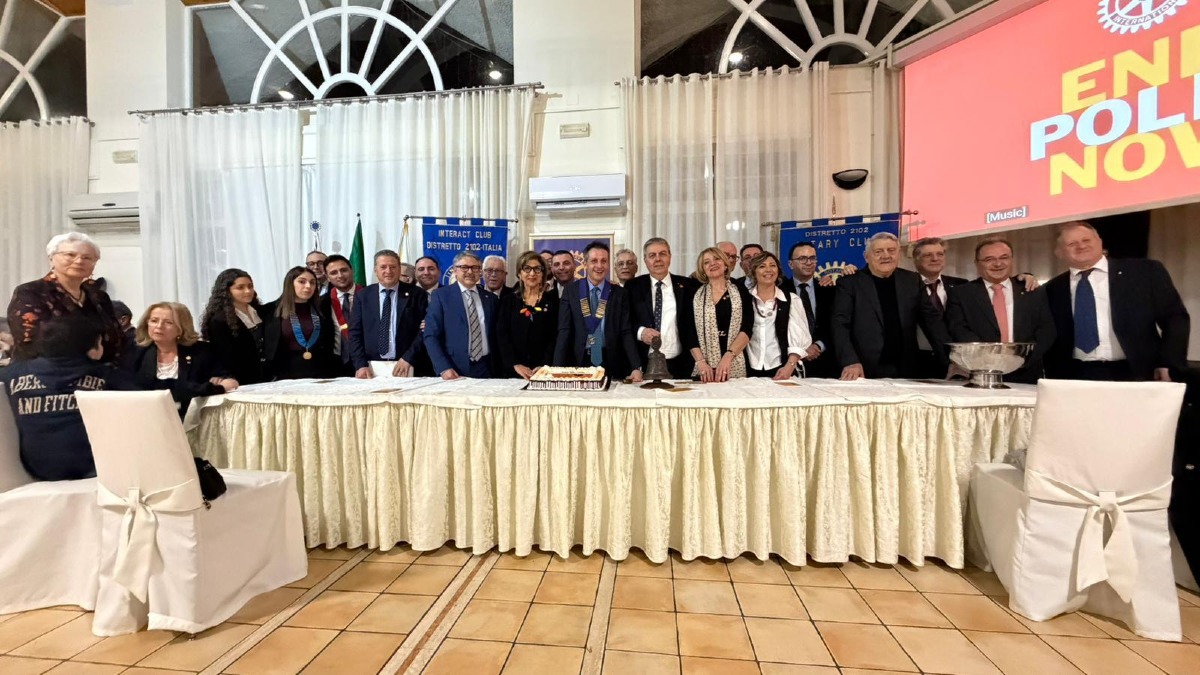 Petilia -  Grande successo per la cena di beneficenza del Rotary Club - 