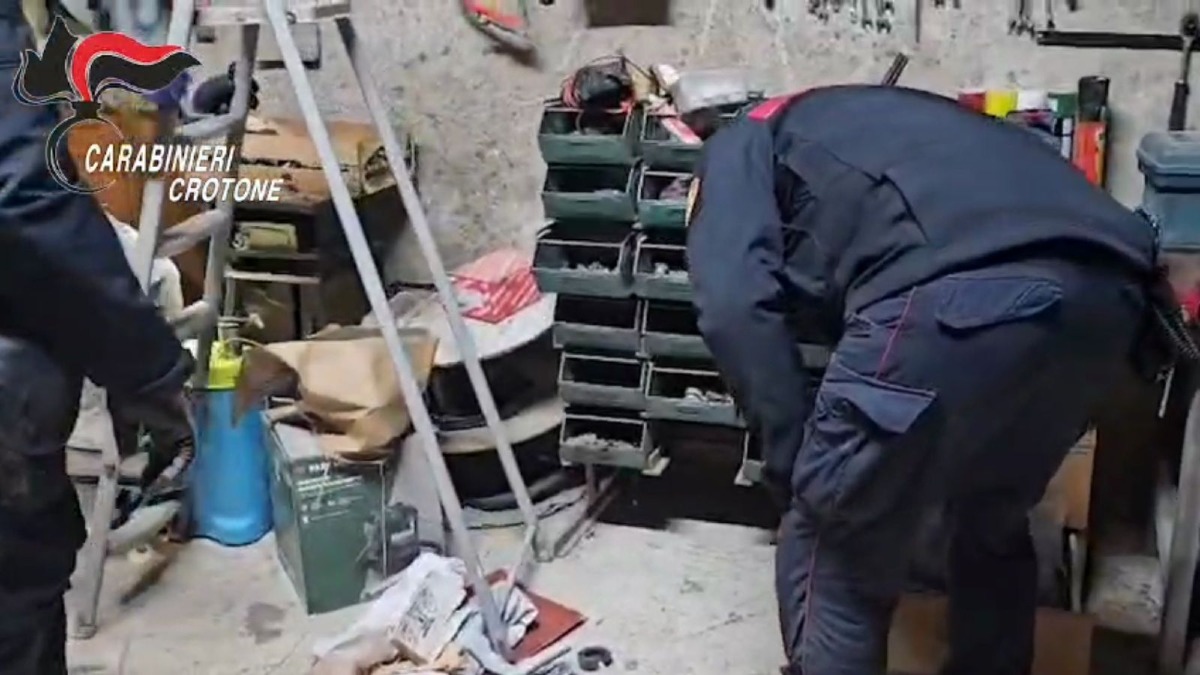 (VIDEO) Isola di Capo Rizzuto, estorsioni nel turismo: i retroscena del blitz antimafia - 