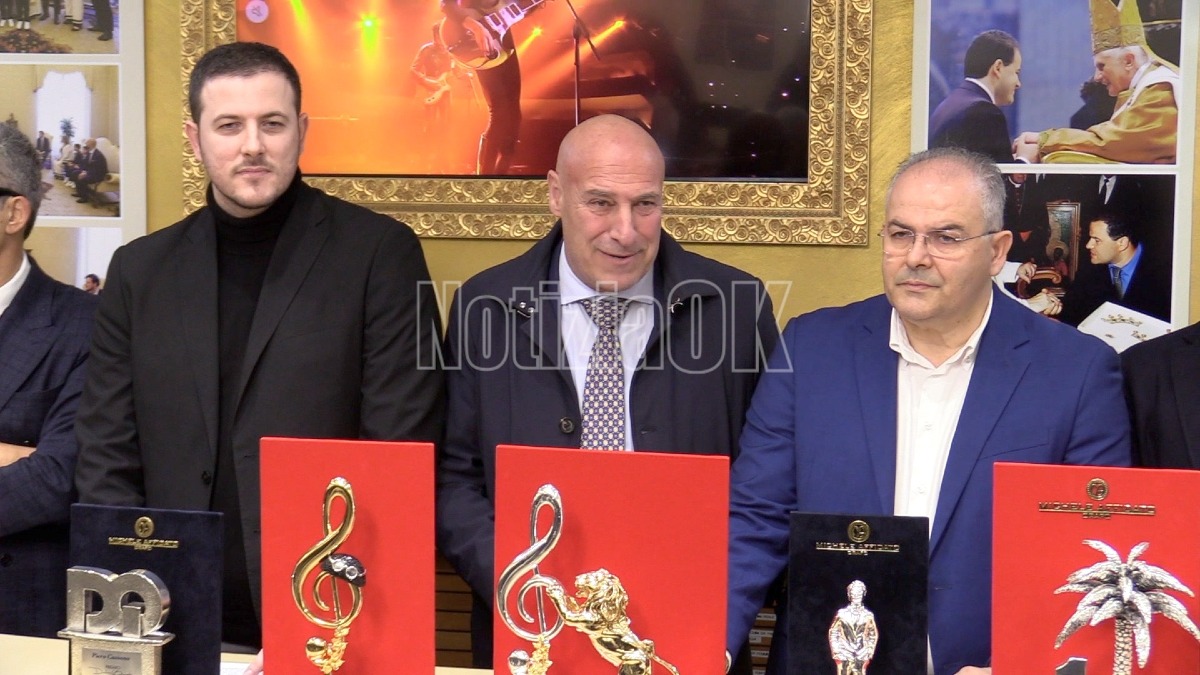 Voce: orgoglio Crotone a Sanremo con i premi degli Affidato - 