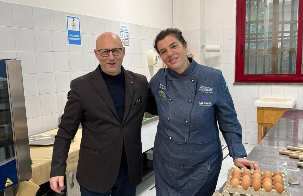 Castrovillari, laboratorio esperenziale dell'Ipseoa insieme alla Chef Babrieri - 