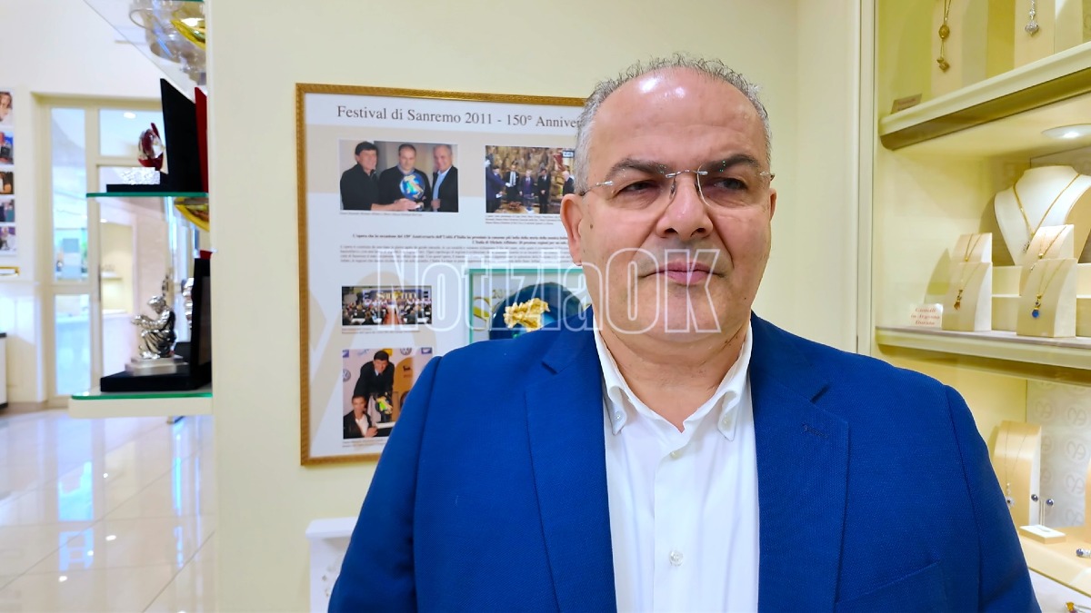 Michele Affidato porta i premi di Sanremo 2026 dalla Calabria al palco della musica - 