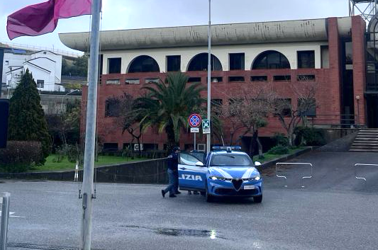 Catanzaro - Rimpatriato cittadino marocchino irregolare - Foto: Questura di Catanzaro