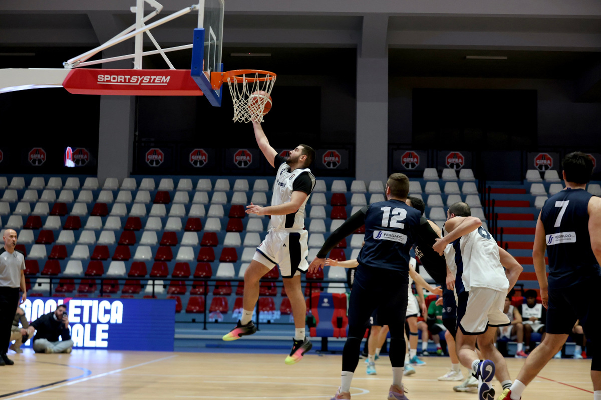 Passo falso della Pirossigeno Cosenza: Soverato espugna il campo rossoblù - Foto: Ufficio Stampa Pirossigeno Cosenza Basket