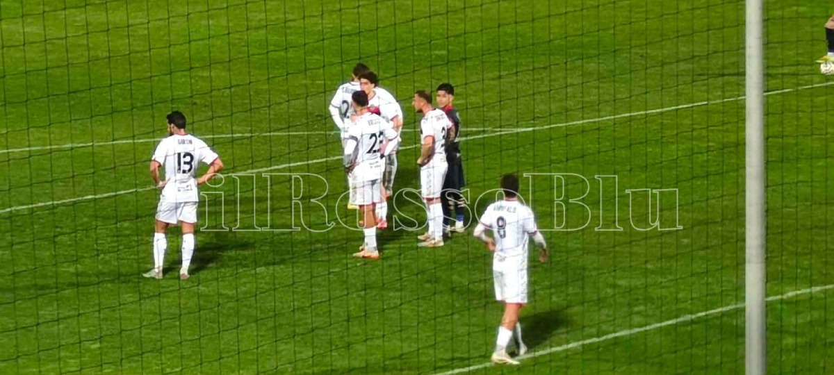 #CrotoneFoggia 3-1 | Il presidente Casillo: "Momento difficile, ma non ci arrendiamo" - Foto: Redazione