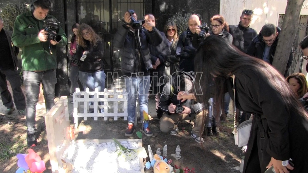 (VIDEO) Steccato di Cutro, una lapide per Alì: ora ha il suo nome - Foto: Redazione 