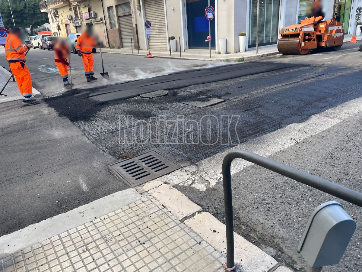 Crotone - Via Firenze e via Napoli chiuse per lavori di bitumazione: stop al traffico - Foto Redazione 