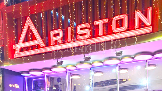 Festival di Sanremo 2026: calo di ascolti anche per la seconda serata - Foto: Redazione