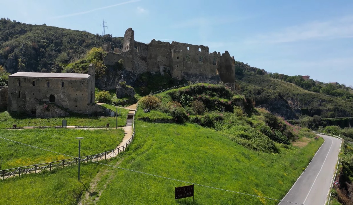 Presentata la candidatura del progetto “Riviera dei Cedri – Hub di Accoglienza e Itinerari Mare–Montagna” - Foto: Uff. Stampa Calabria Attrattiva