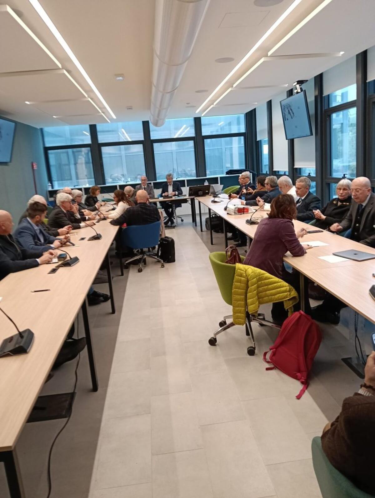 Sanità, firma definitiva per il contratto 2022-2024 - 