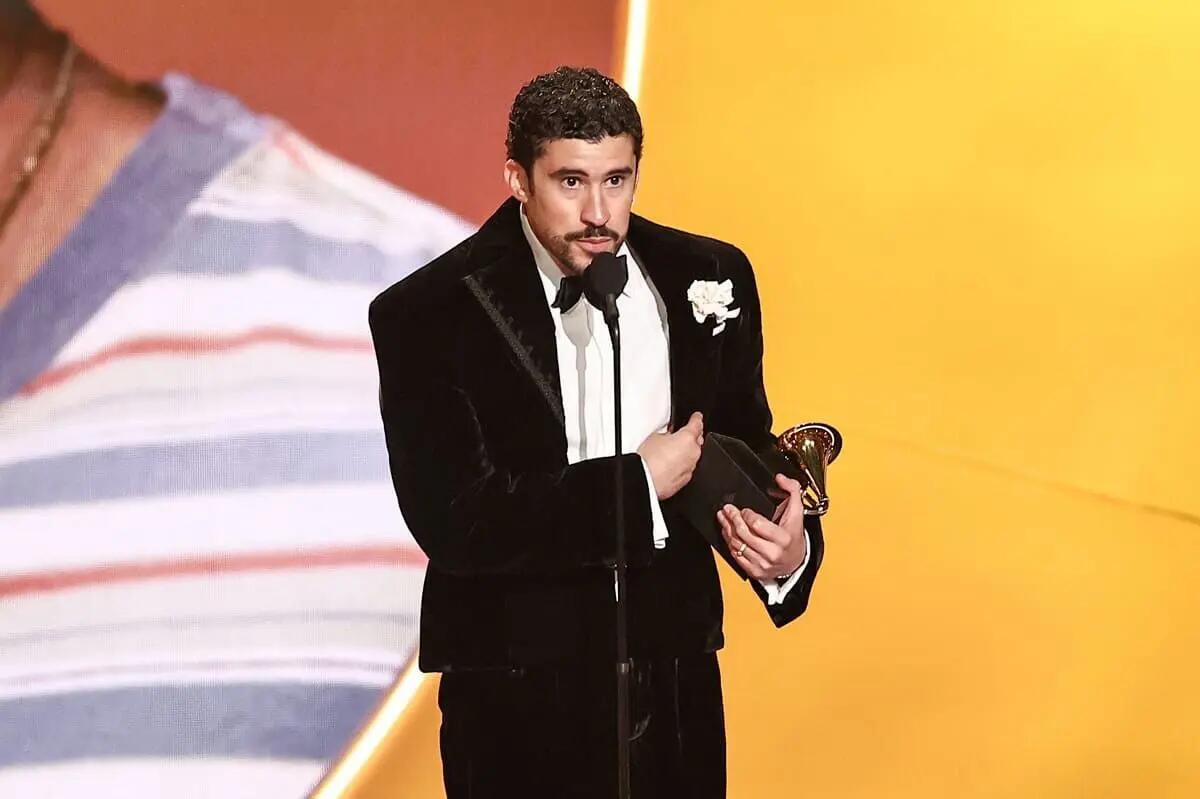 Grammy nel segno di Bad Bunny e delle proteste anti-ICE. Trump “Show inguardabile” - 