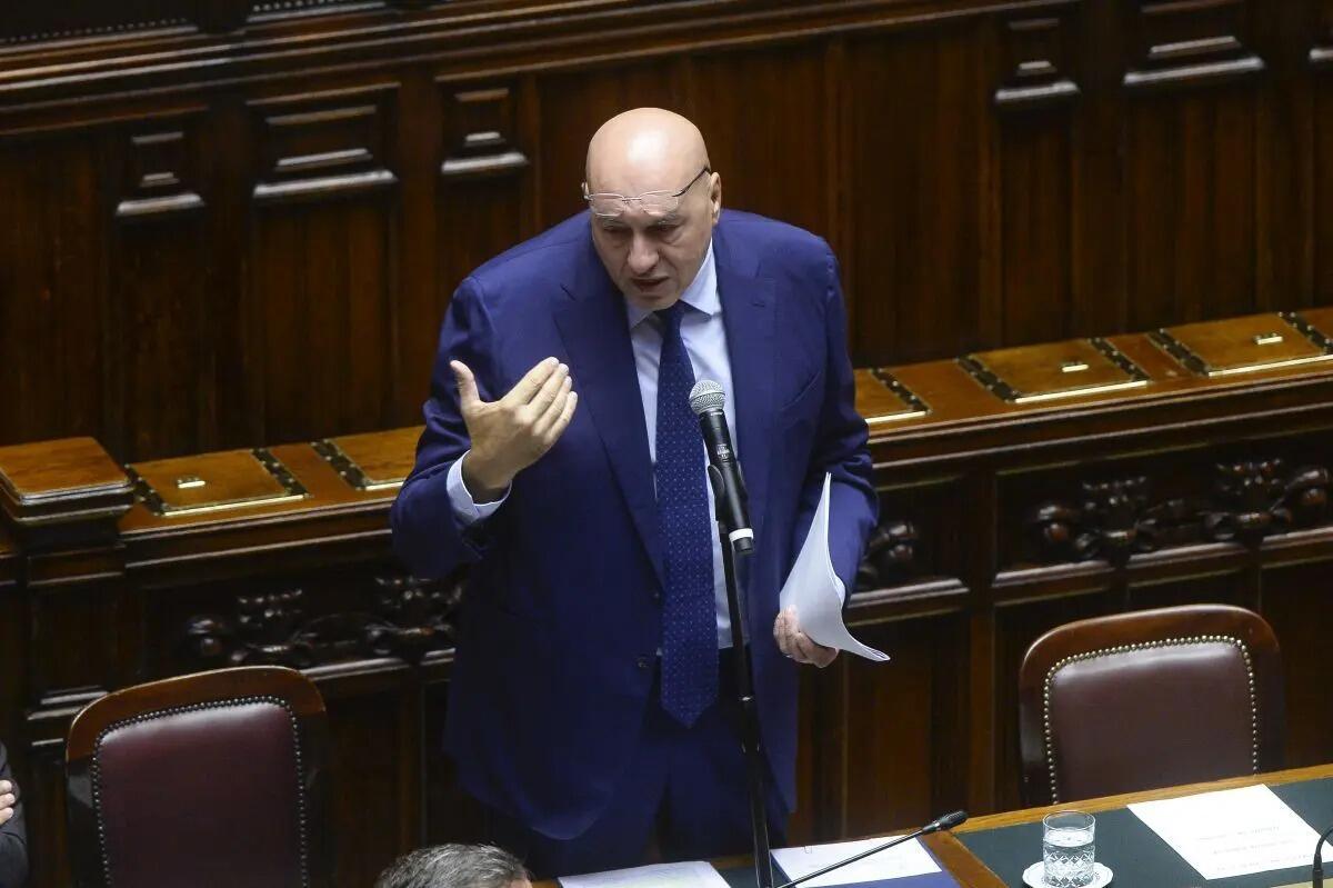 Iran, Crosetto “Dialogo continuo per evitare ogni spiralizzazione del conflitto” - 