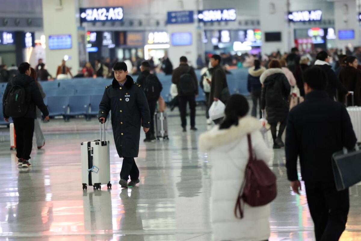 Cina, 1,4 mld di viaggi interregionali in previsione della Festa di primavera - 