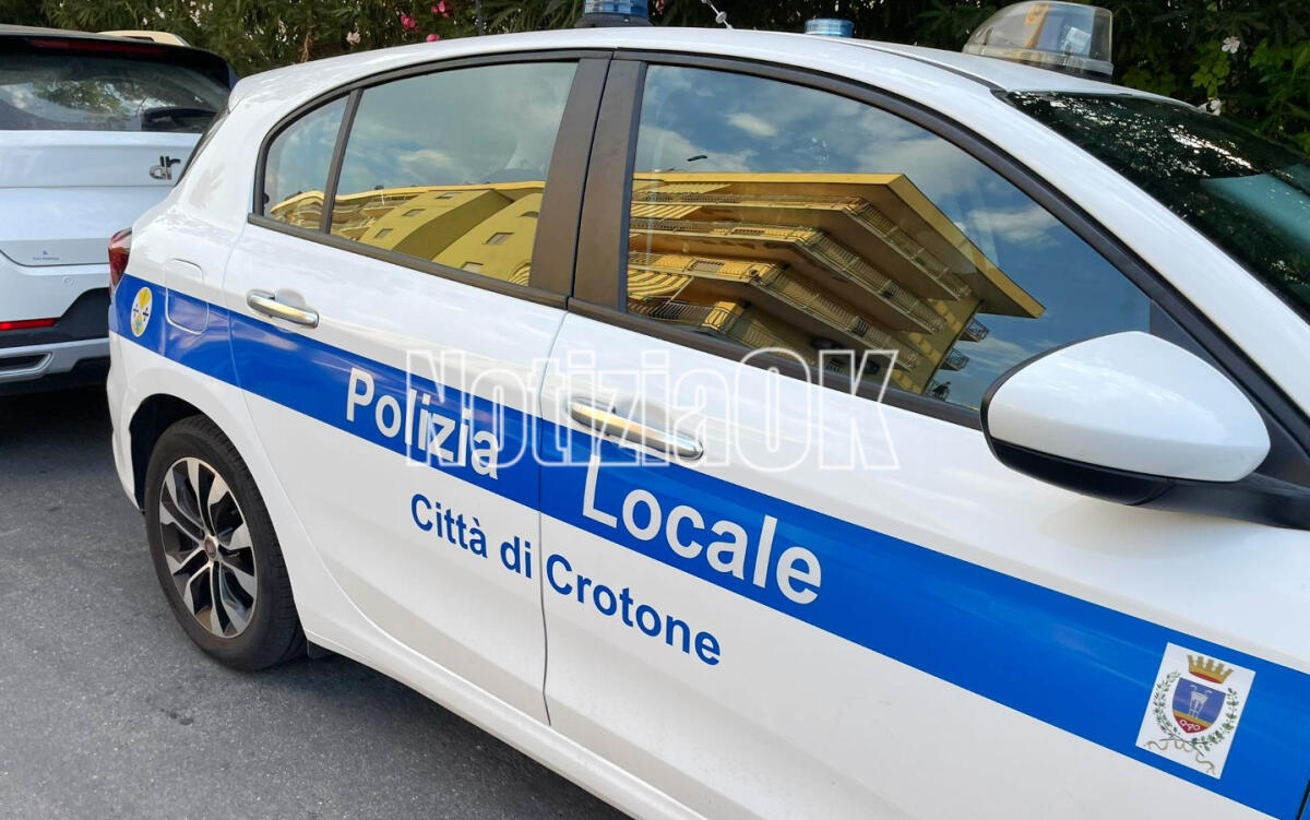 Crotone - Rifiuti, raffica di controlli Akrea-Polizia Locale: 113 verbali - Foto: Redazione 