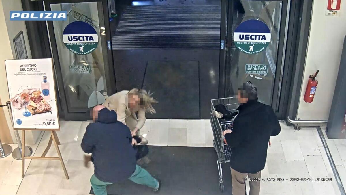 Tenta di rapire una bambina in un supermercato a Bergamo, arrestato - 