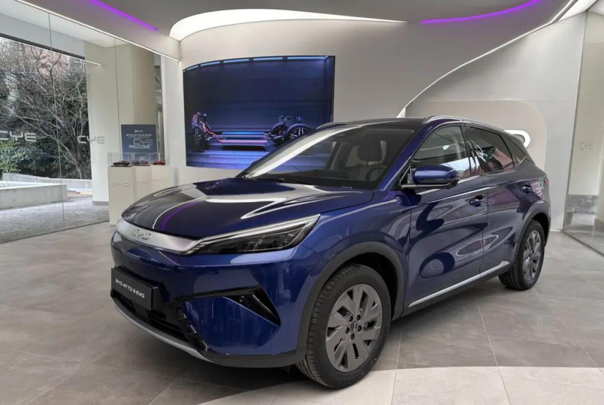 Byd presenta Atto 3 Evo, più autonomia e prestazioni sportive - 