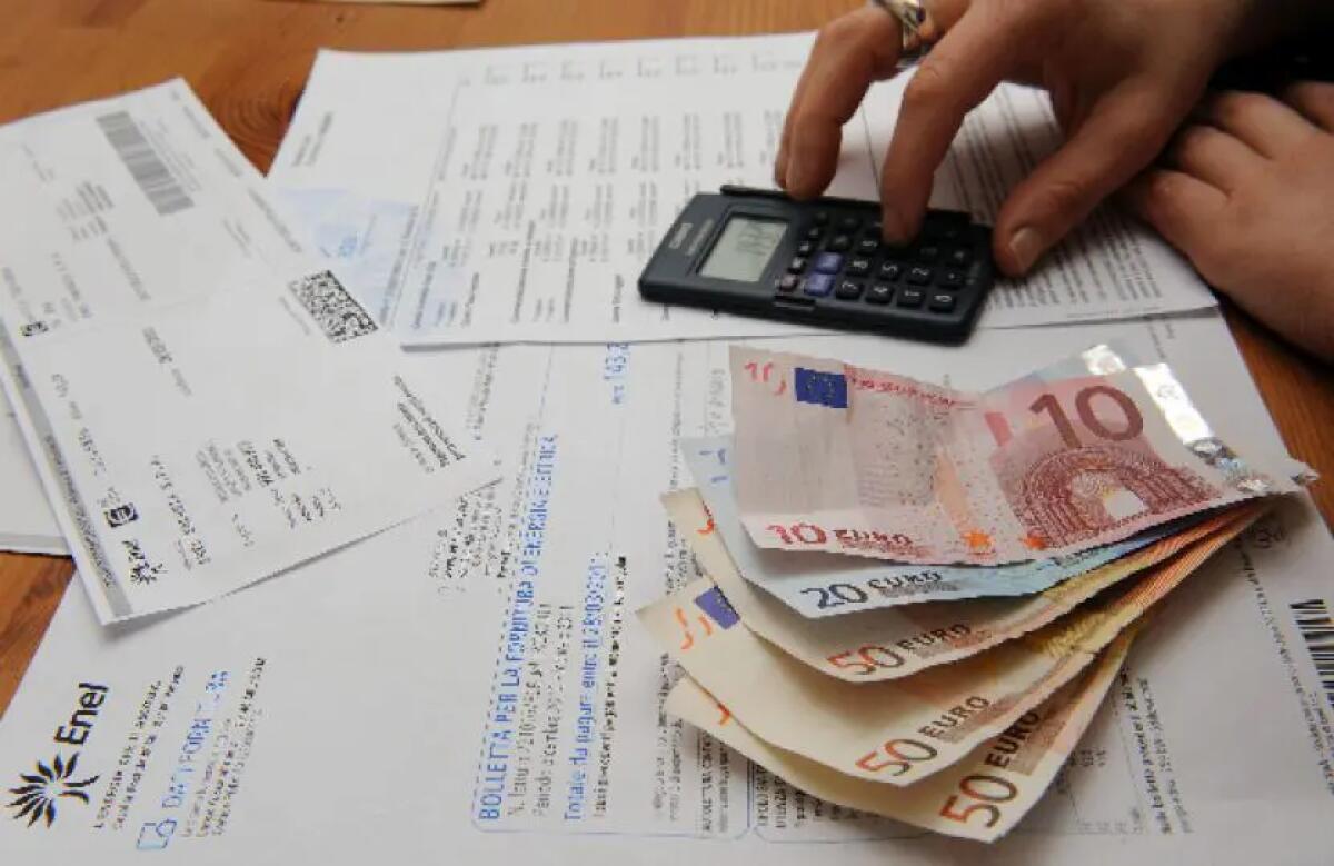 Maltempo, sospeso per 6 mesi il pagamento delle bollette in Calabria, Sardegna e Sicilia - 