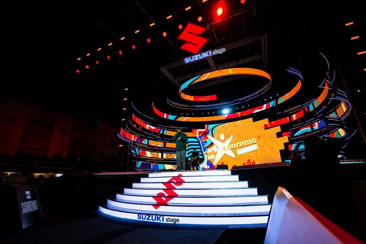 Suzuki accende Sanremo tra musica, storie ed emozioni - 