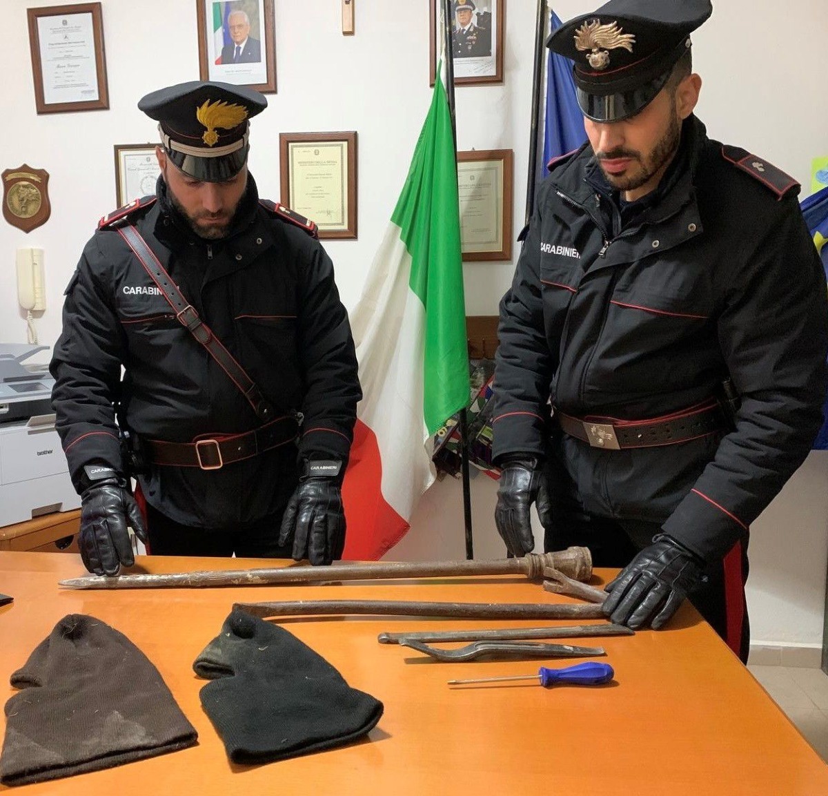 Furto chiesa petronà . us carabinieri 7.02.2026