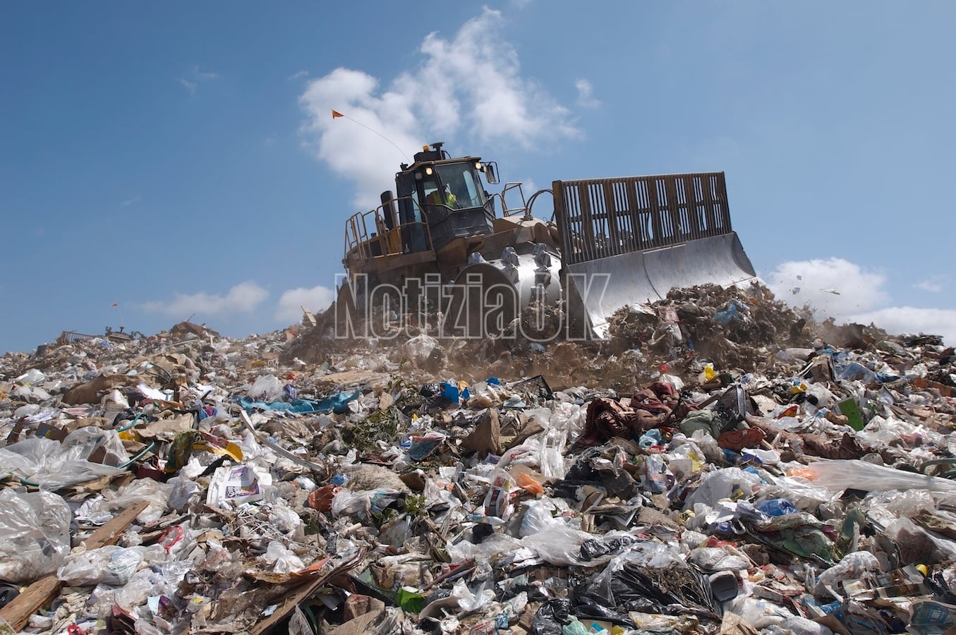 Rifiuti, Scutellà (M5S): “Risposta deludente dalla Regione, la Tari resta alta nonostante la differenziata”