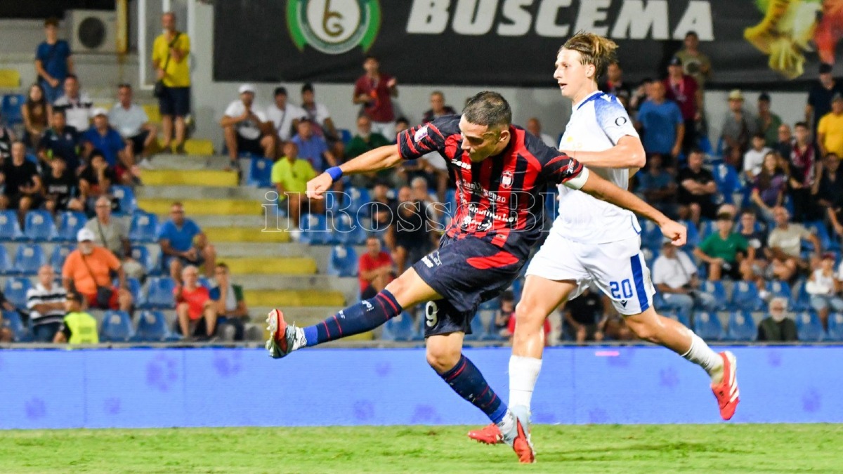 Qui Crotone | Sfida cruciale allo Scida: una tappa fondamentale in ottica playoff - Foto: Redazione