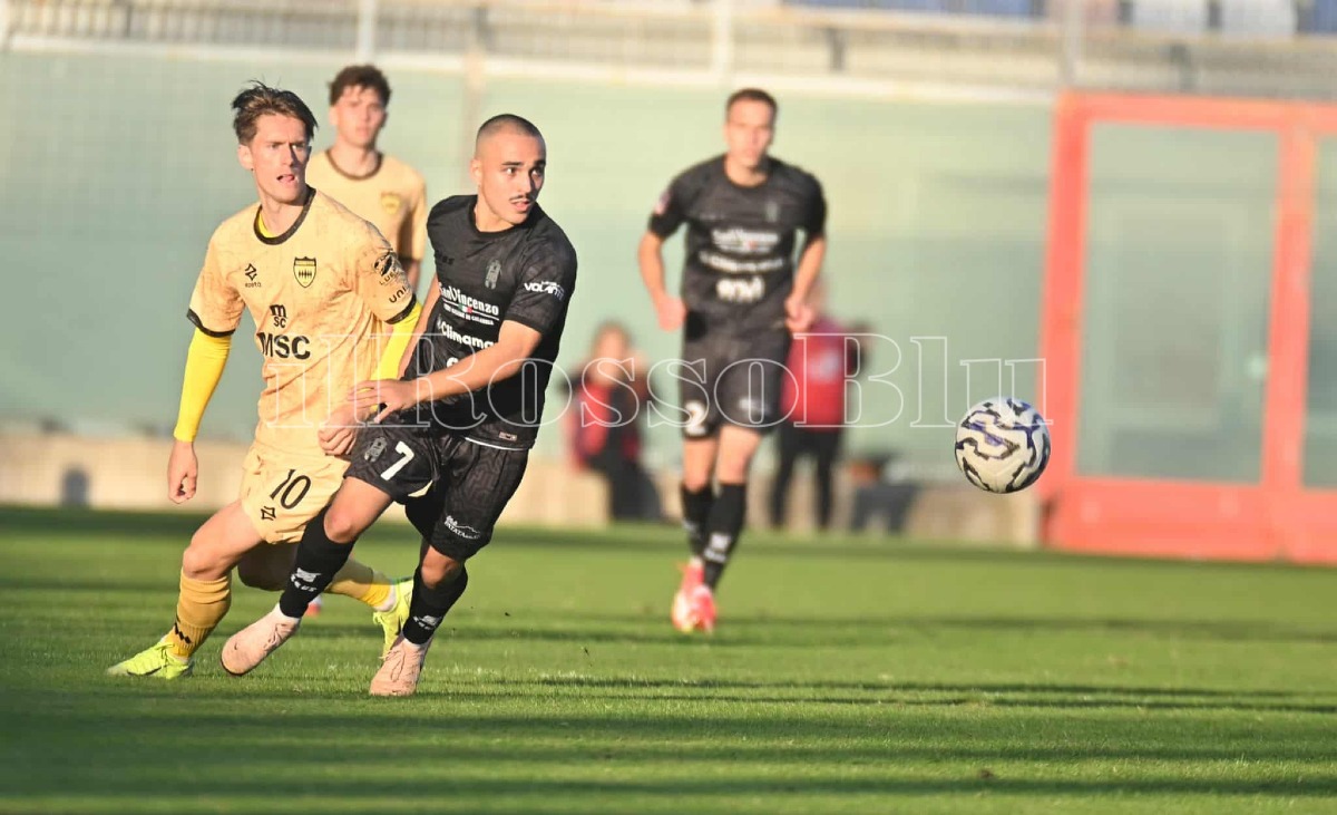 Serie C | Il Sorrento sfida il Crotone al Viviani: salvezza contro ambizioni playoff - Foto: Redazione