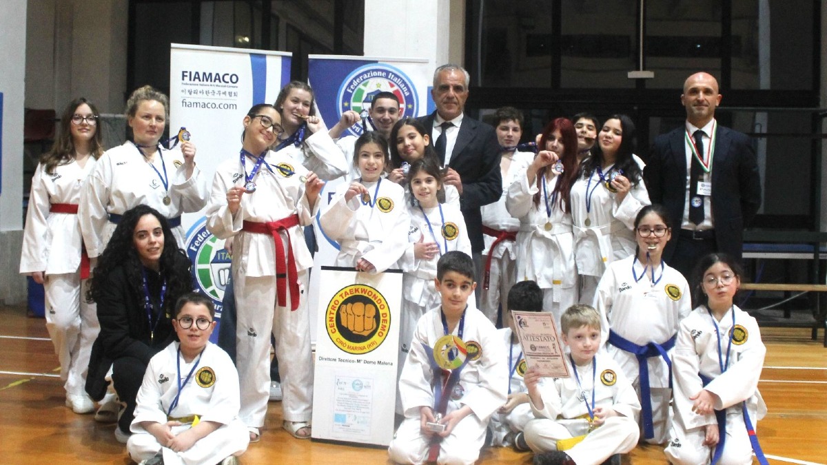 Cirò Marina sul tetto del Triathlon di Taekwondo a Monterusciello - Foto: US ASD Centro Taekwondo Demo di Cirò Marina