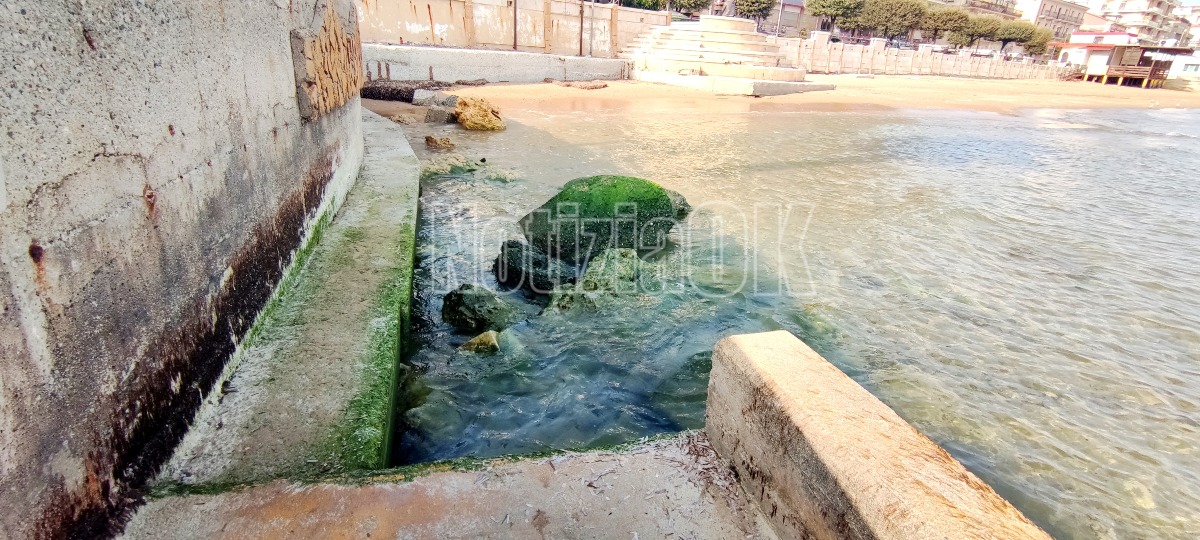 Nei Quartieri di Crotone - Riaffiorano oggetti dimenticati nel mare - Foto: Redazione 