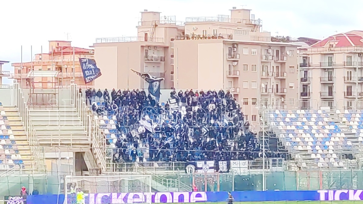 #CrotoneCavese | Stop ai tifosi ospiti: vietata la trasferta dello "Scida" - Foto: Redazione 
