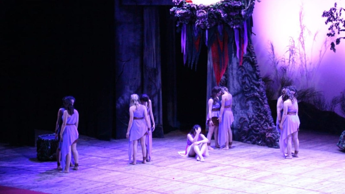 A Cosenza il "Rito Collettivo" delle Officine Teatrali Telesiane - Foto US Liceo Telesio Cosenza