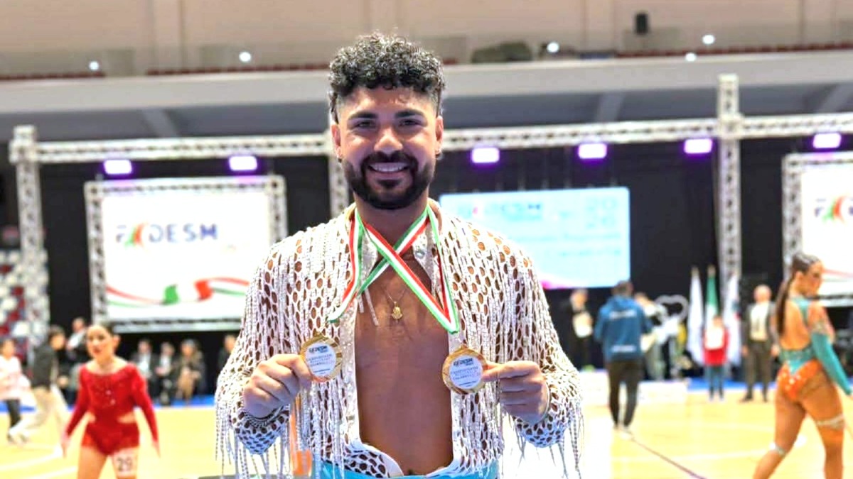 Davide Nicoletta trionfa a Rende: due ori e titolo regionale nelle danze caraibiche - 