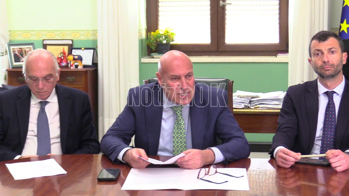 Crotone - Amianto vicino al Gravina, Arpacal: nessuna fibra presente nell’aria  - Foto: Redazione 