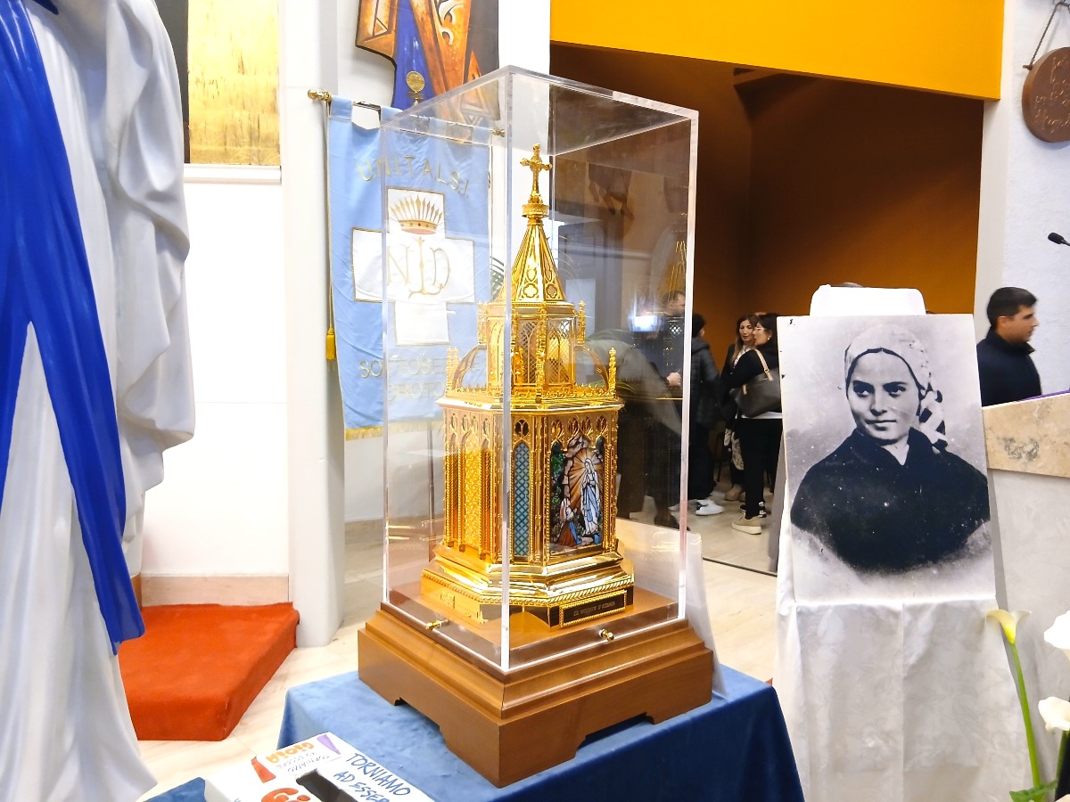 Reliquie di Santa Bernadette a Crotone, il Vescovo: «Nessuno soffra da solo» - Foto: Redazione 