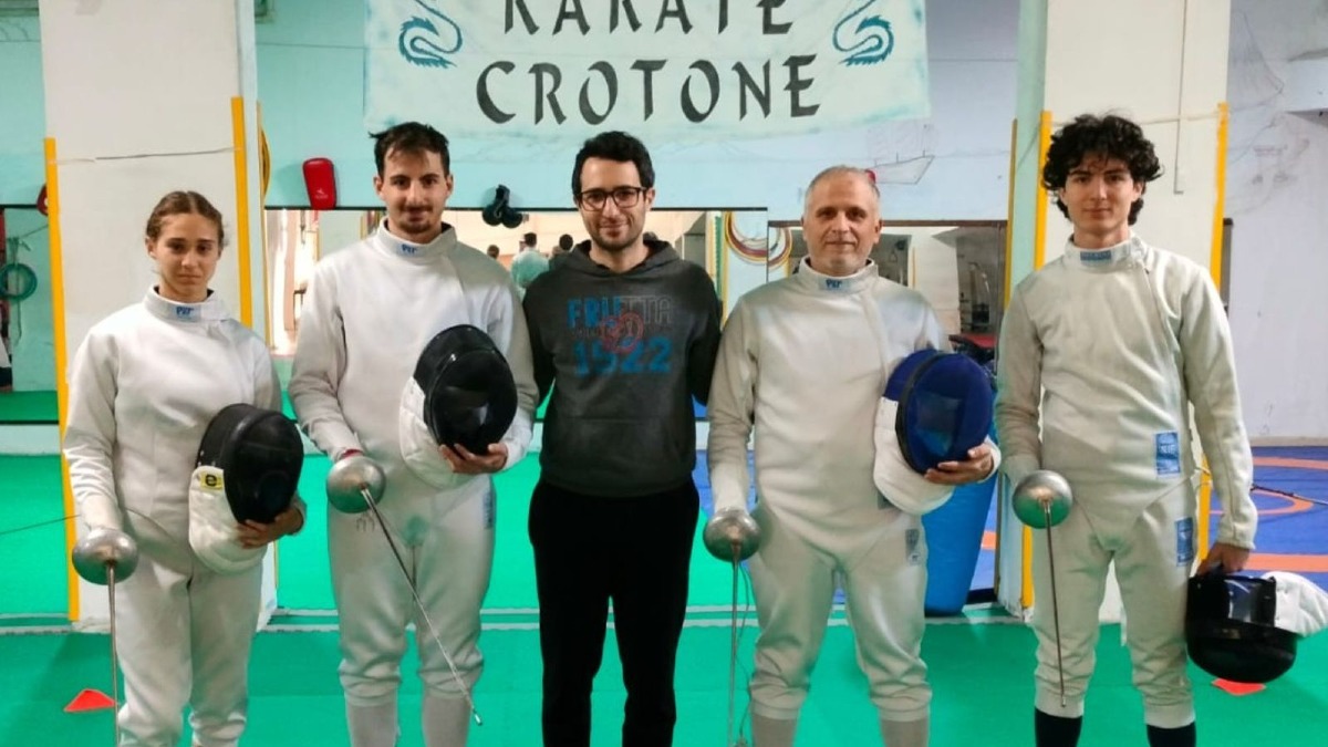 Nasce la Sezione Scherma dell’Accademia Karate Crotone, nuova disciplina - Foto: AEK Crotone 
