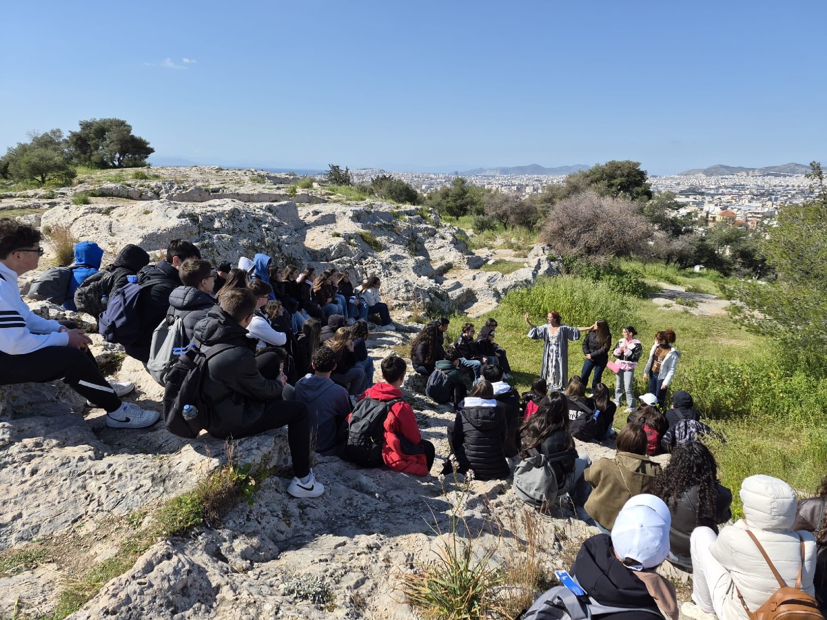 Studenti del Liceo Borrelli di Santa Severina al Festival della Filosofia nella culla greca - 