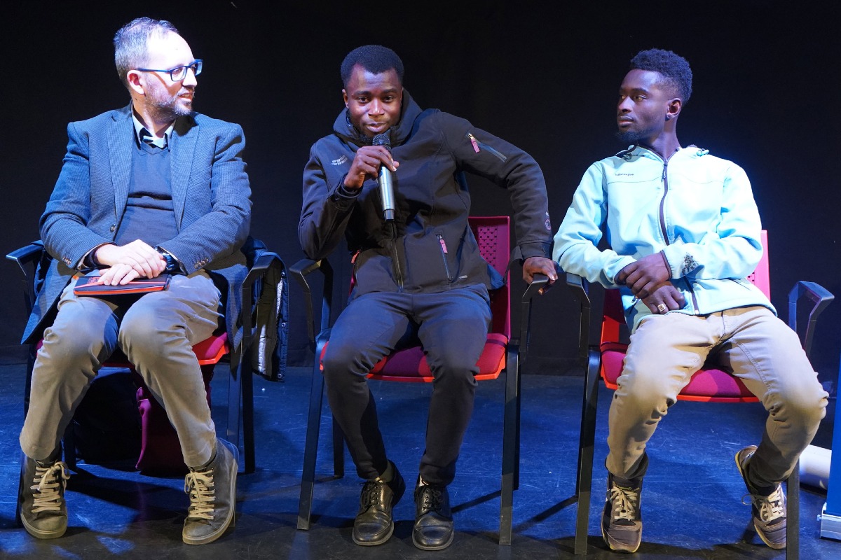 Spezzano Albanese - Emanuele Armentano in tour con “Barche di Sabbia” - Foto: Ufficio stampa Emanuele Armentano