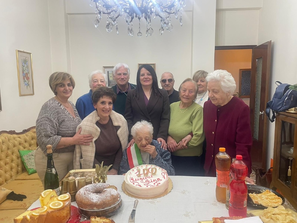In Calabria si festeggia i 100 anni di vita della signora Luigia Albamonte 