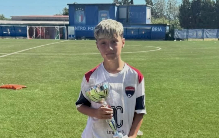 Crotone - Jonathan, 11 anni: dal campo alla musica con “Un sogno da grande” - Foto: Redazione