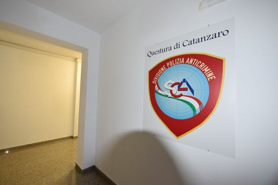 Lamezia Terme - Minaccia i Carabinieri e provoca disordini, scatta il Daspo Willy - Foto: Ufficio stampa Questura di Catanzaro