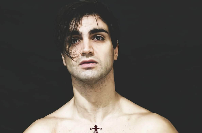 Il crotonese Vincenzo Amoruso in scena con un viaggio dell’anima - Foto: Vincenzo Amoruso