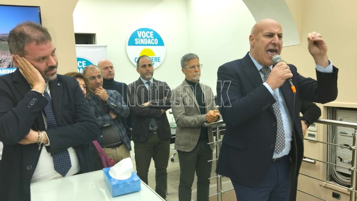 Centrodestra con Voce, il sindaco rivendica la sua linea: “resto senza tessere di partito” - Foto: Redazione 