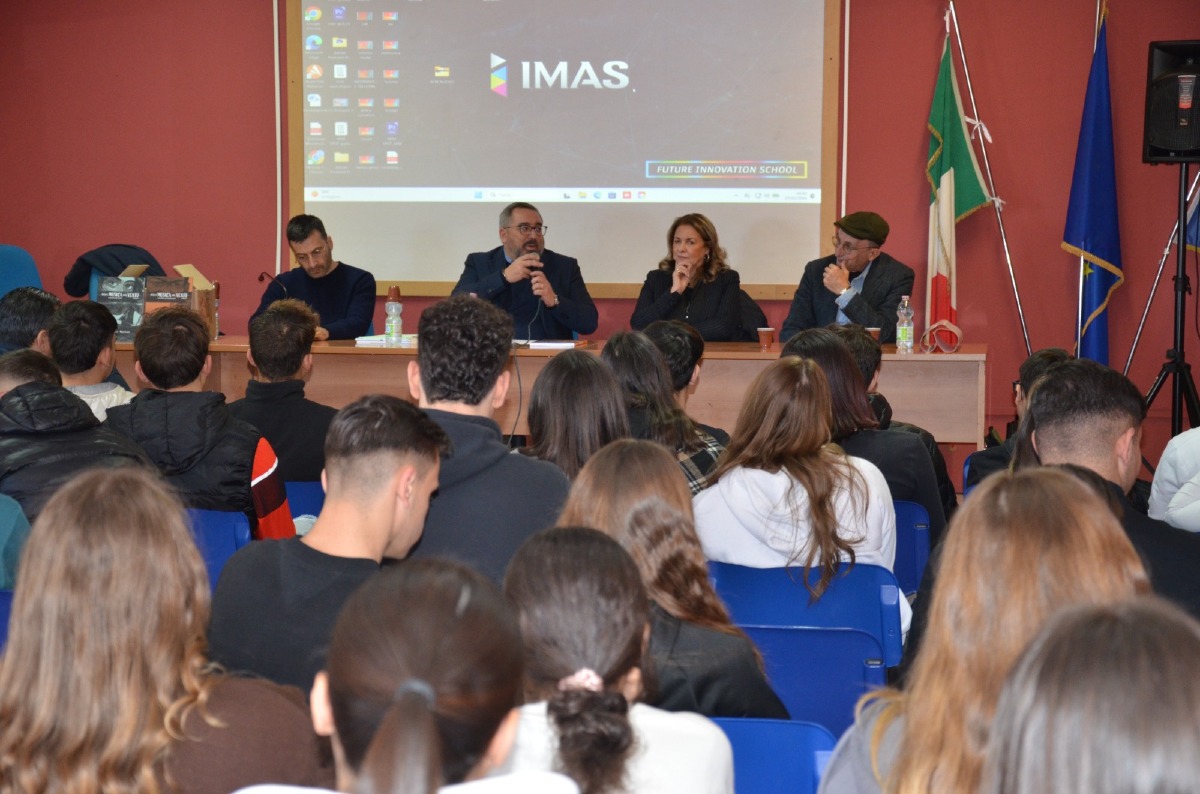 Corigliano-Rossano, l’IIS Palma Green Falcone Borsellino alla scoperta della Nona Arte - Foto: Uff. Stampa ISS Palma Green Falcone Borsellino