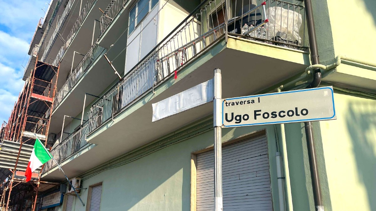 Crotone, una strada al preside e sindaco Salvatore Regalino - Foto: Redazione 