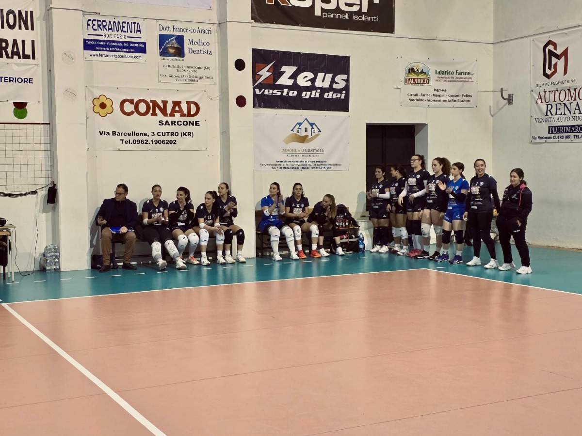 La Pallavolo Cutro batte ancora Filadelfia e accede ai quarti - Foto: LSC Scorte Tecniche Cutro